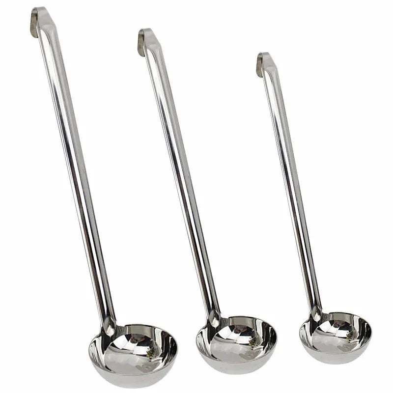 Durable soup ladle – long handle, big round scoop, ideal for kitchen and buffet use.