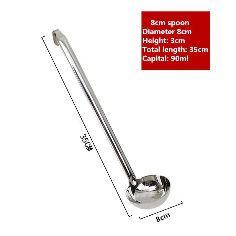 Durable soup ladle – long handle, big round scoop, ideal for kitchen and buffet use.