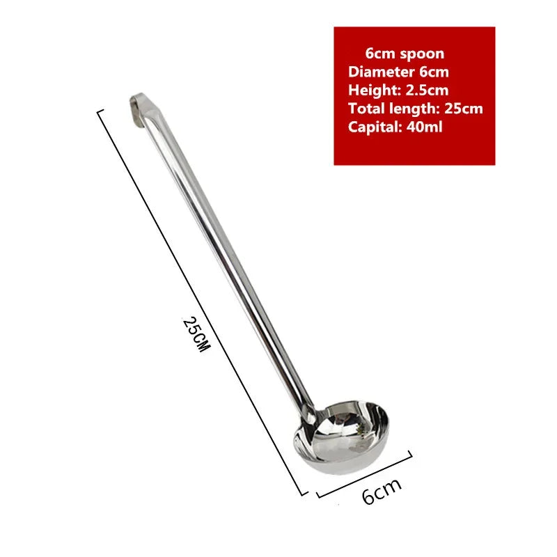 Durable soup ladle – long handle, big round scoop, ideal for kitchen and buffet use.