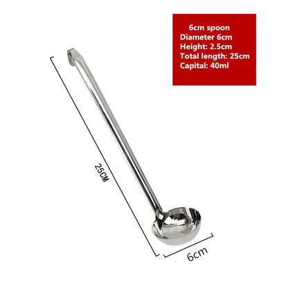 Durable soup ladle – long handle, big round scoop, ideal for kitchen and buffet use. A breathe of home